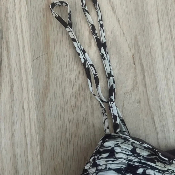 Abercrombie & Fitch Crinkle Texture Maxi Dress Size Small - Picture 4 of 5